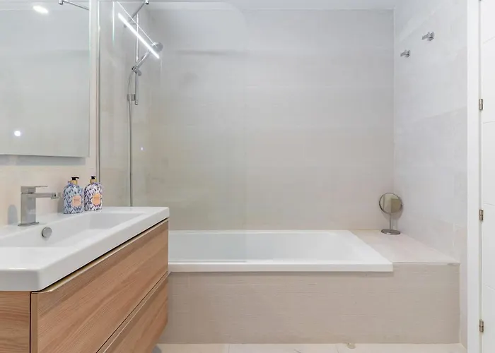 Luxury 3 Bed Ground Floor With Sea View * אסטפונה