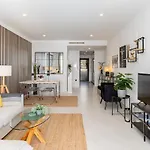 Apartment Luxury 3 Bed Ground Floor With Sea View