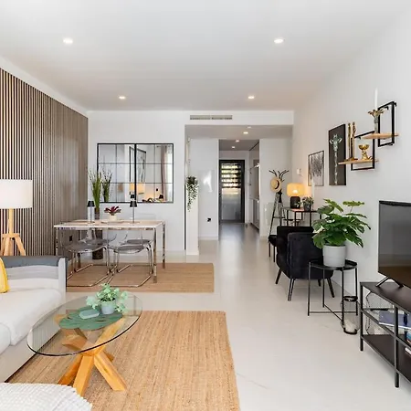 Apartman Luxury 3 Bed Ground Floor With Sea View